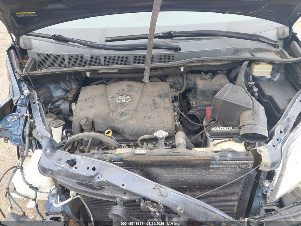 5TDYZ3DC4JS909484 2018 TOYOTA SIENNA photo no. 10