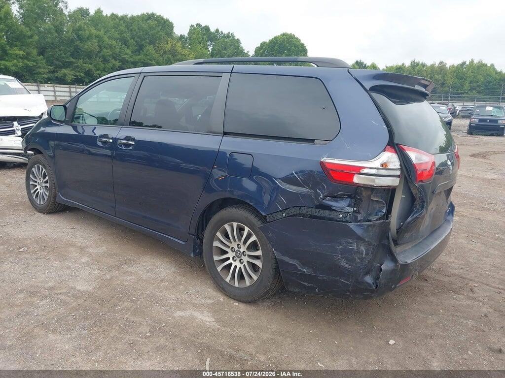 5TDYZ3DC4JS909484 2018 TOYOTA SIENNA photo no. 3