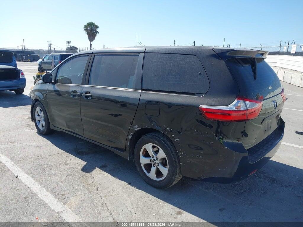 5TDZZ3DC3JS964268 2018 TOYOTA SIENNA photo no. 3