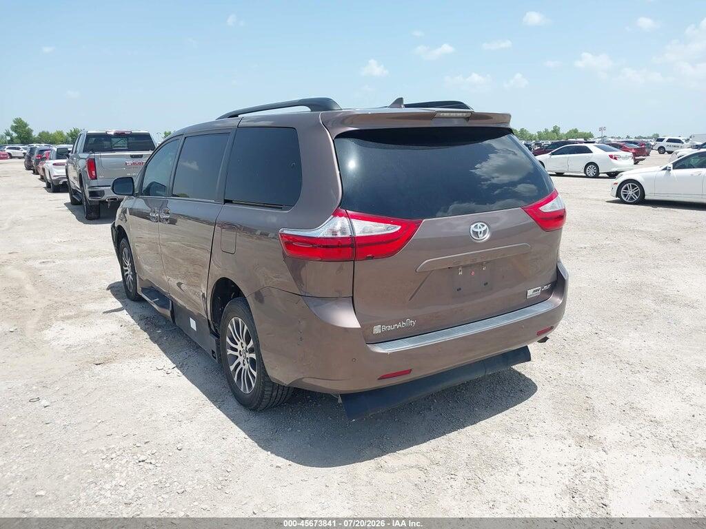 5TDYZ3DCXJS946474 2018 TOYOTA SIENNA photo no. 3