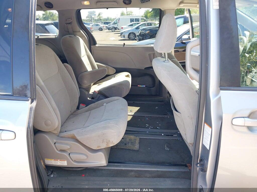 5TDJZ3DC3JS204922 2018 TOYOTA SIENNA photo no. 8