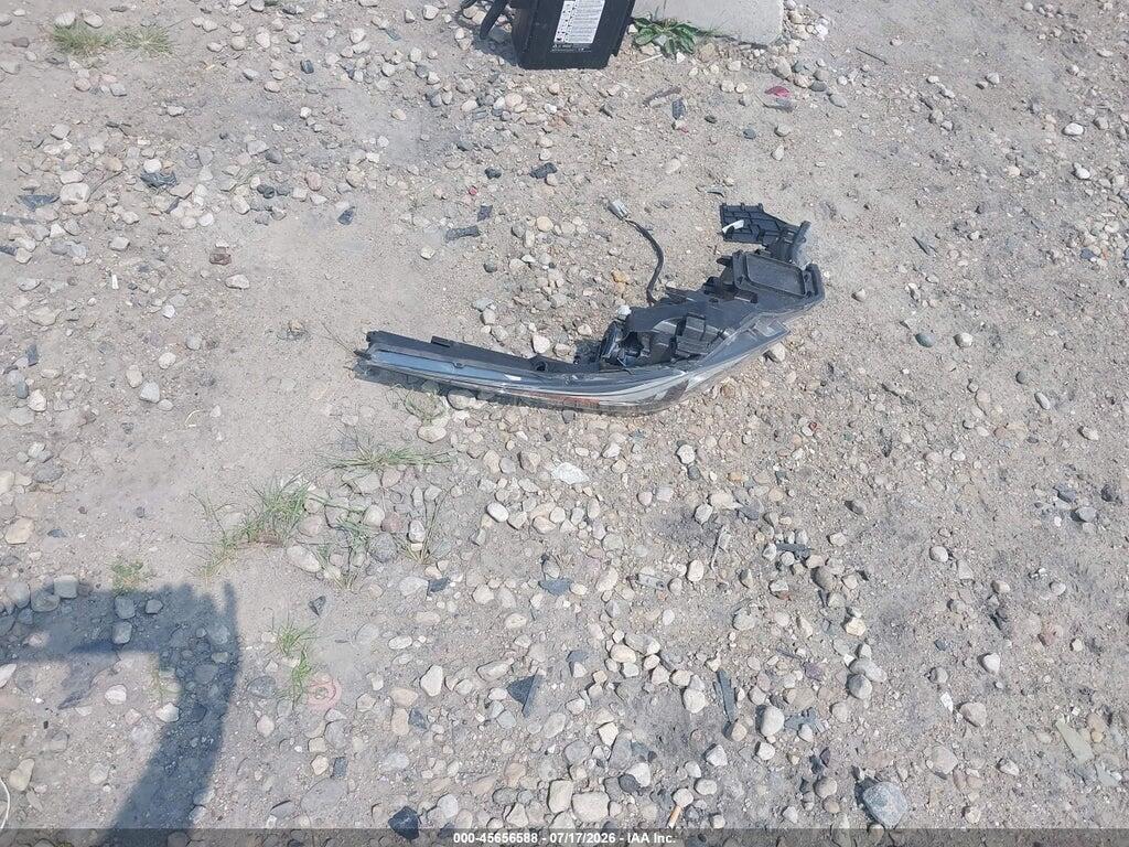 NMTKHMBXXKR084927 2019 TOYOTA C-HR photo no. 11