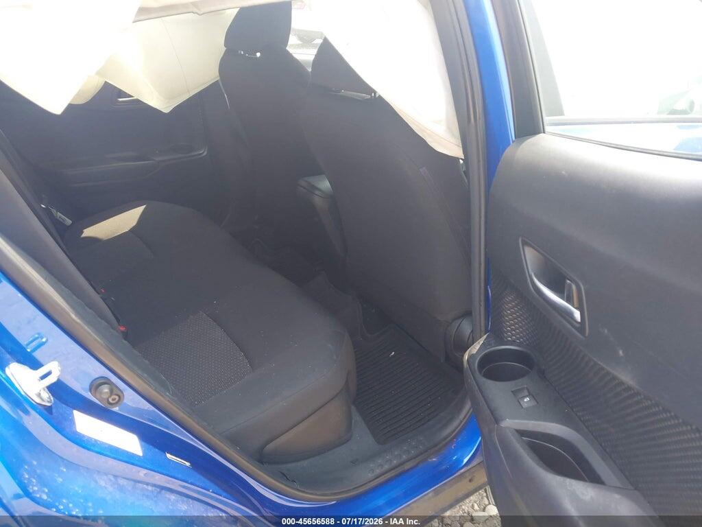 NMTKHMBXXKR084927 2019 TOYOTA C-HR photo no. 8