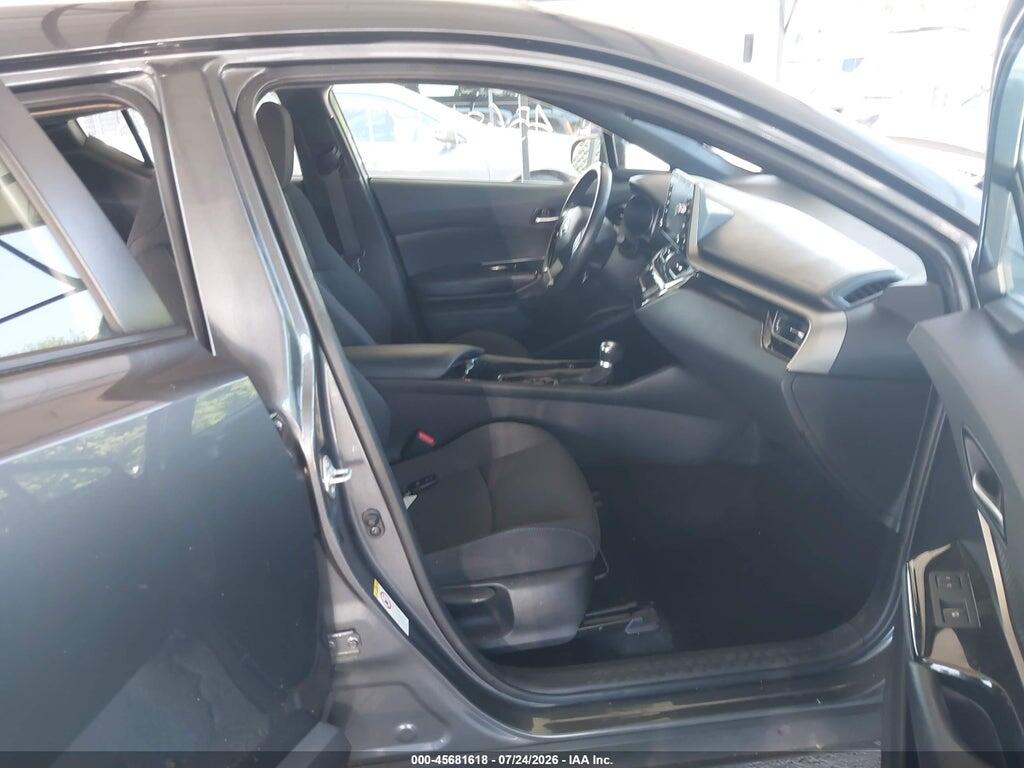 NMTKHMBXXKR091473 2019 TOYOTA C-HR photo no. 5