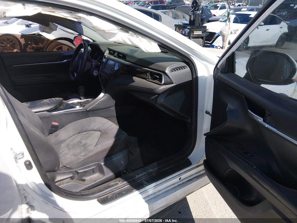 4T1B11HK3KU756608 2019 TOYOTA CAMRY photo no. 5
