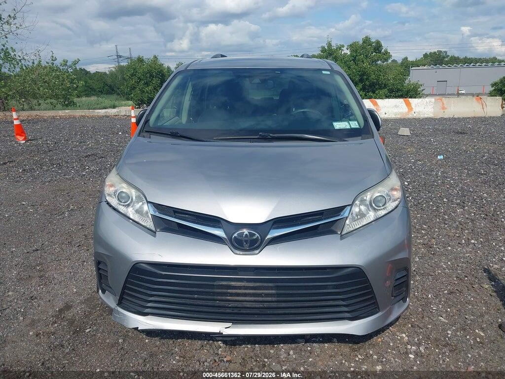 5TDJZ3DC3JS206010 2018 TOYOTA SIENNA photo no. 12