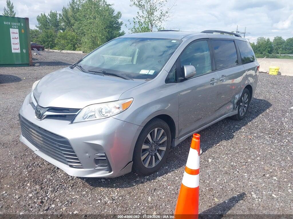 5TDJZ3DC3JS206010 2018 TOYOTA SIENNA photo no. 2