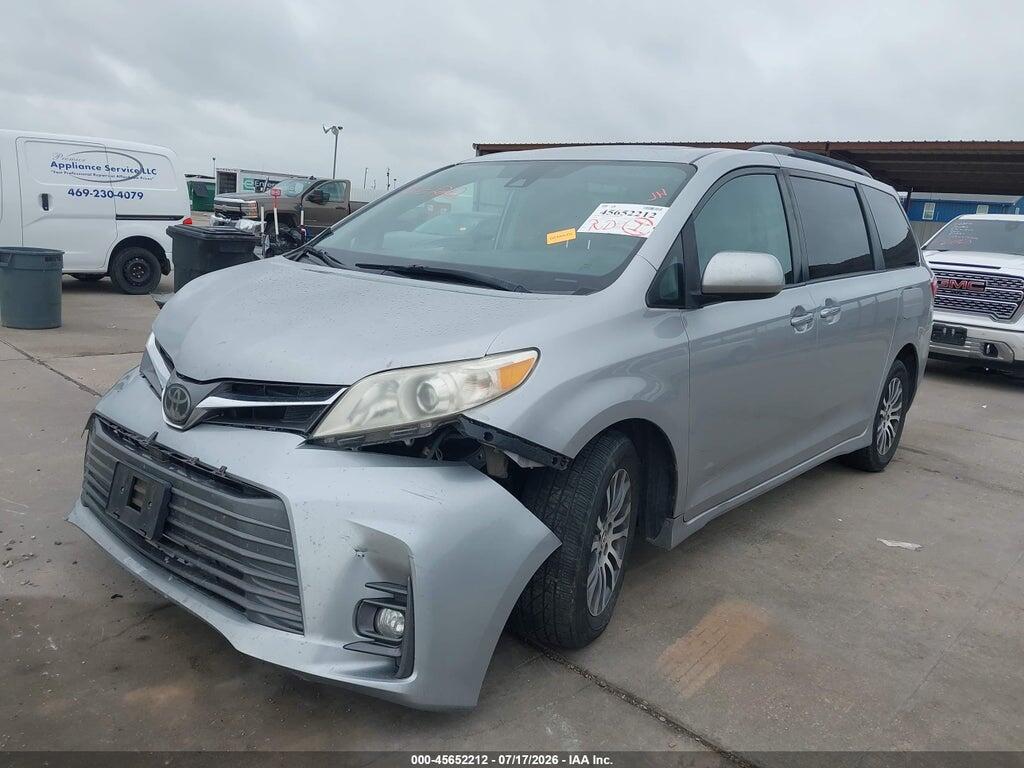 5TDYZ3DC5JS939819 2018 TOYOTA SIENNA photo no. 2