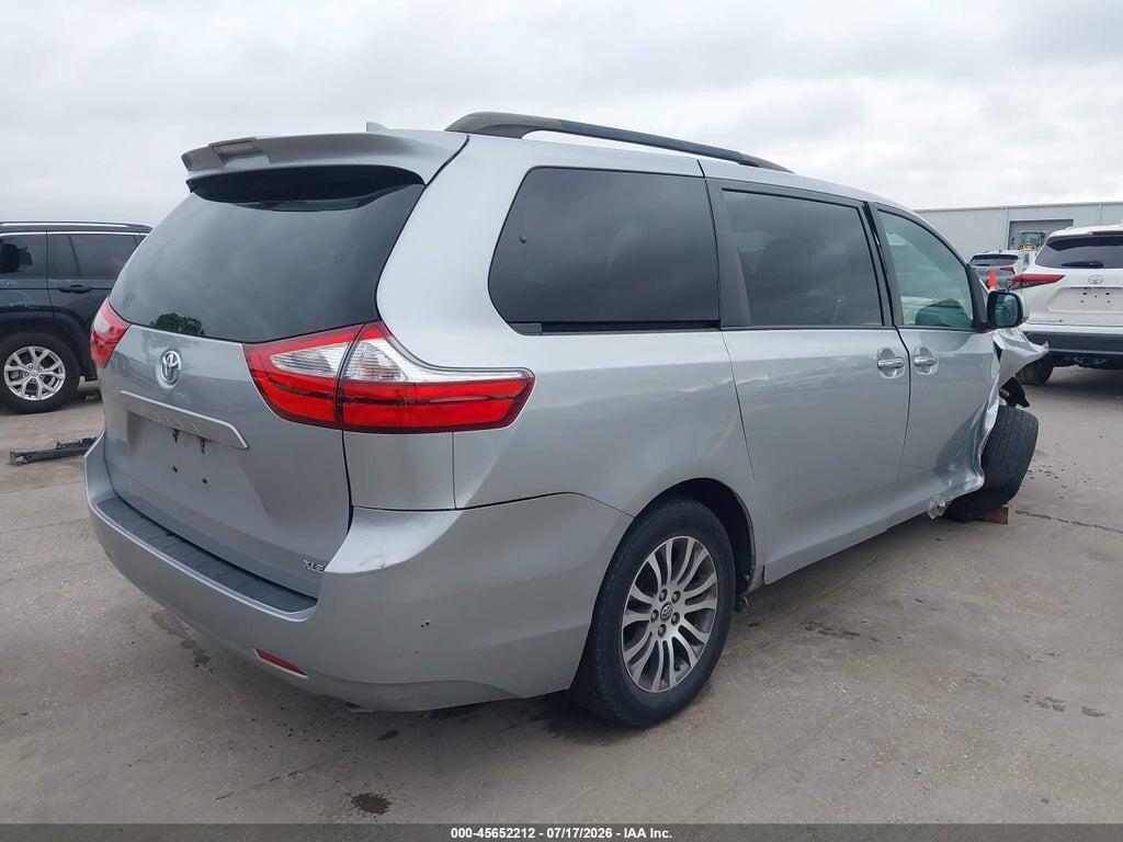 5TDYZ3DC5JS939819 2018 TOYOTA SIENNA photo no. 4
