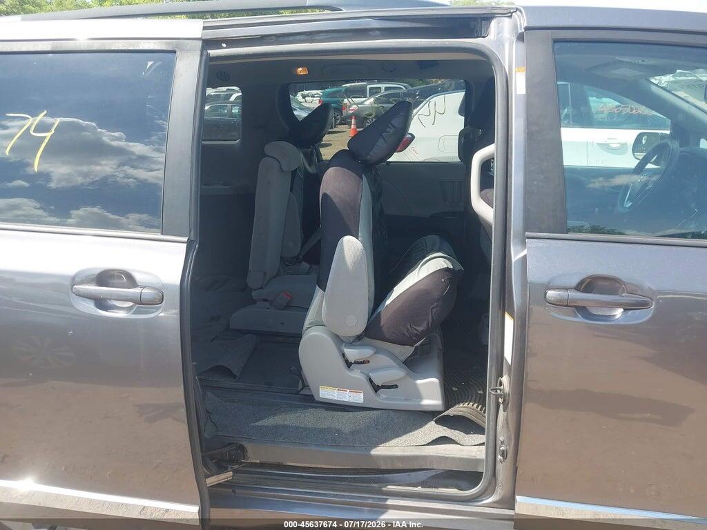 5TDKZ3DC1JS958731 2018 TOYOTA SIENNA photo no. 8