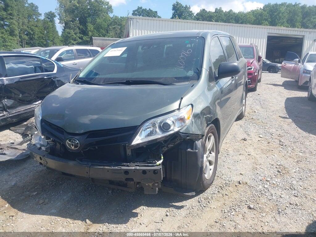 5TDZZ3DCXJS960086 2018 TOYOTA SIENNA photo no. 2