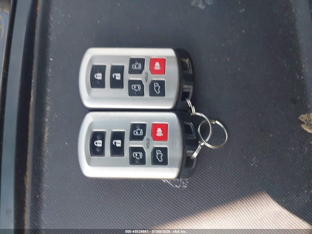 5TDYZ3DC0JS929781 2018 TOYOTA SIENNA photo no. 11