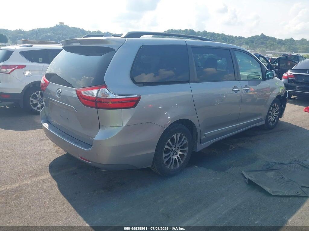 5TDYZ3DC0JS929781 2018 TOYOTA SIENNA photo no. 4