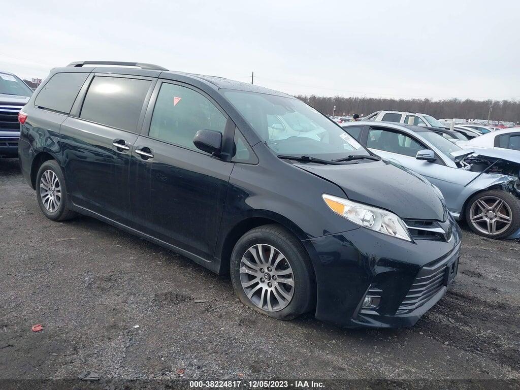 5TDYZ3DC0JS924709 2018 TOYOTA SIENNA photo no. 1