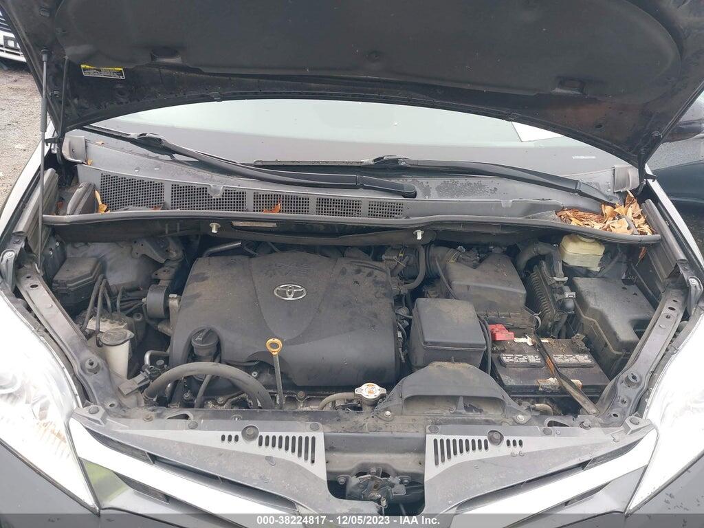 5TDYZ3DC0JS924709 2018 TOYOTA SIENNA photo no. 10