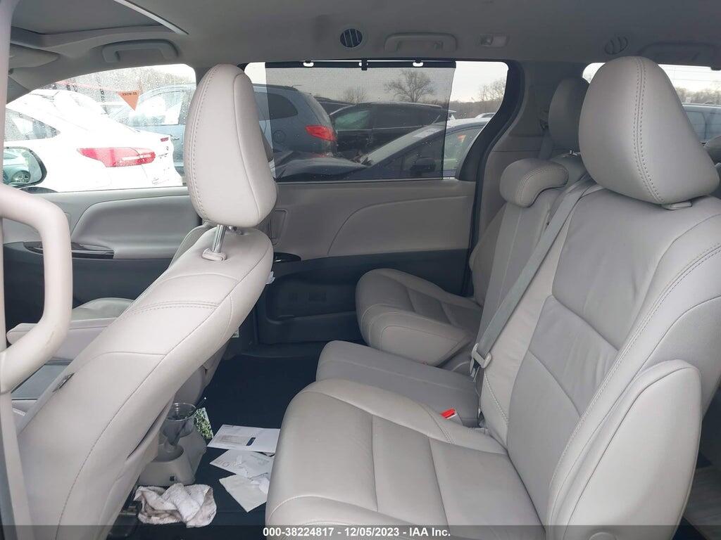 5TDYZ3DC0JS924709 2018 TOYOTA SIENNA photo no. 8