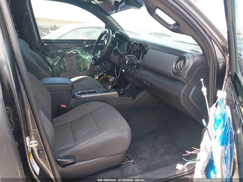 3TMBZ5DNXJM012785 2018 TOYOTA TACOMA photo no. 5