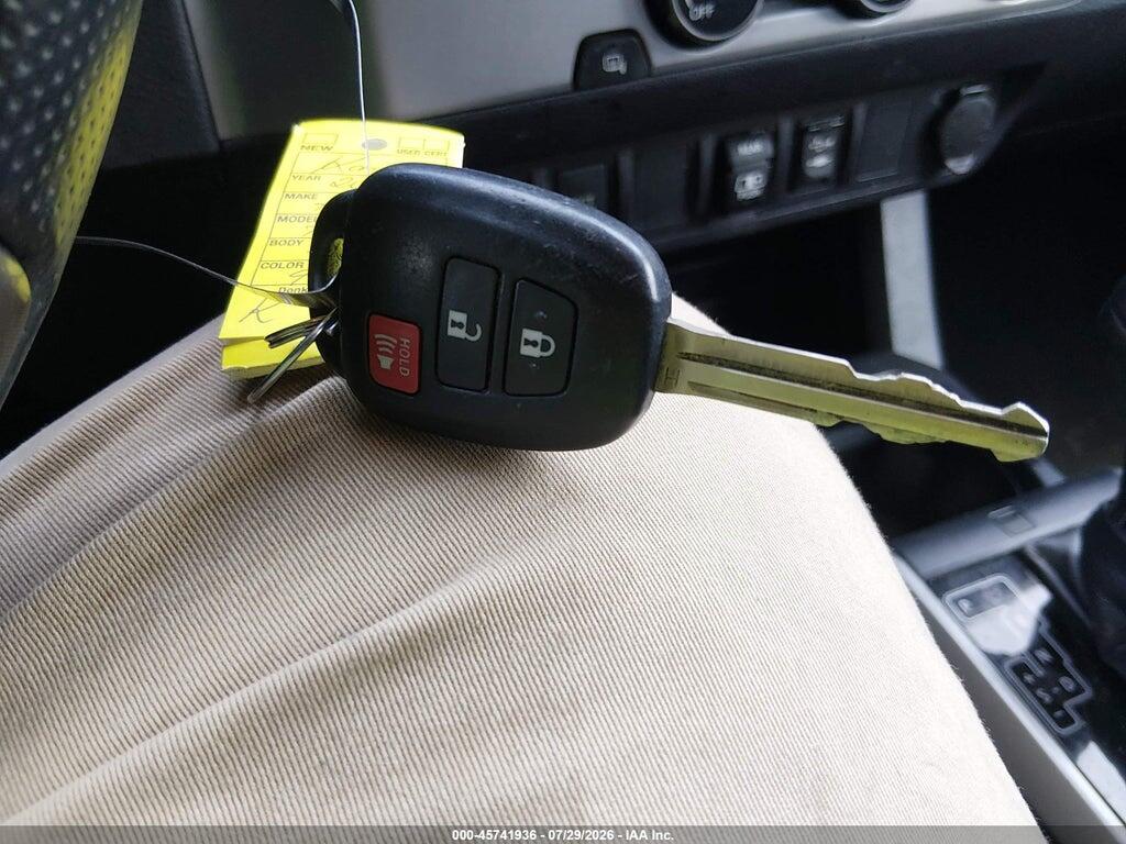 5TFAZ5CN2JX055847 2018 TOYOTA TACOMA photo no. 11