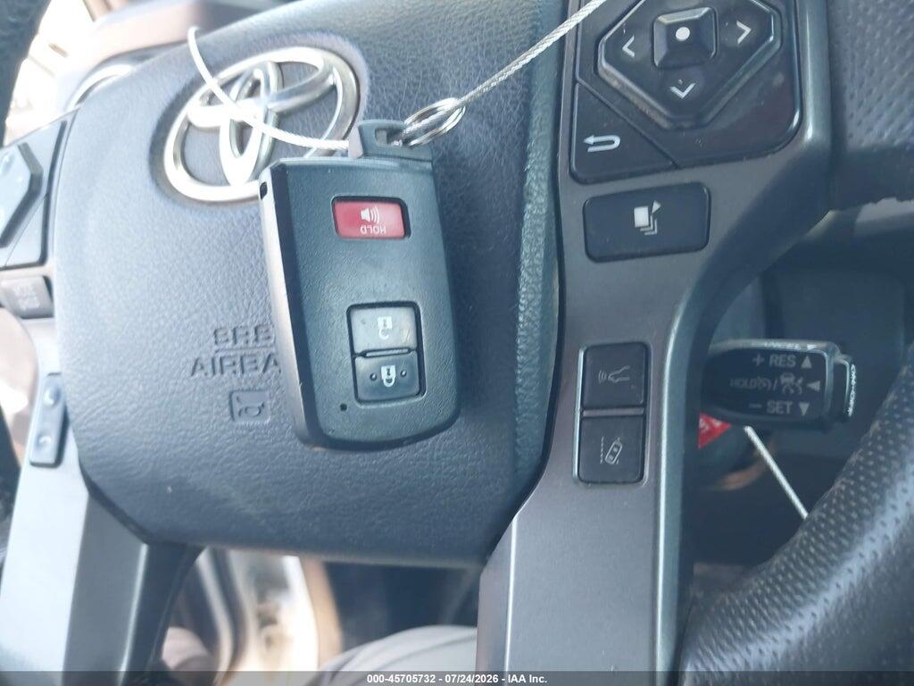 5TFAZ5CN5JX062128 2018 TOYOTA TACOMA photo no. 11