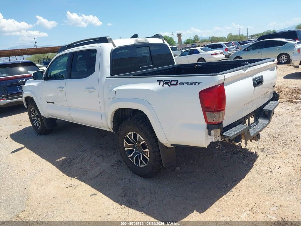 5TFAZ5CN5JX062128 2018 TOYOTA TACOMA photo no. 3