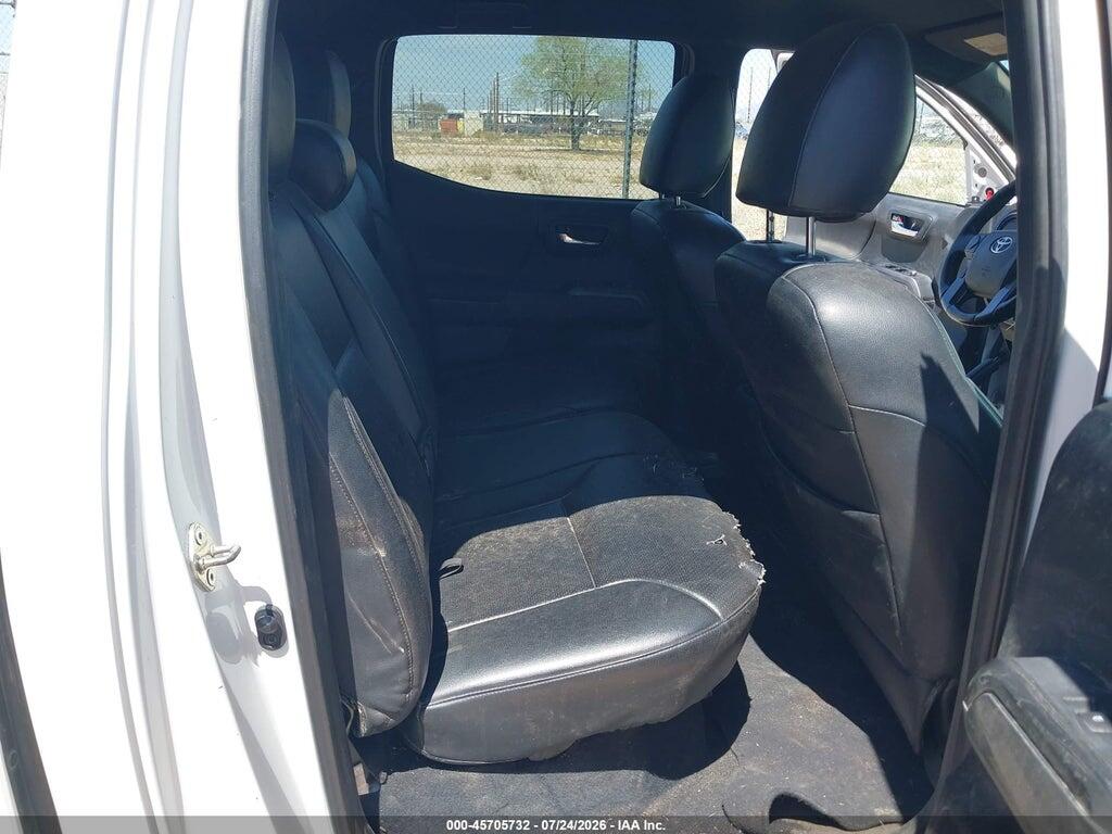 5TFAZ5CN5JX062128 2018 TOYOTA TACOMA photo no. 8