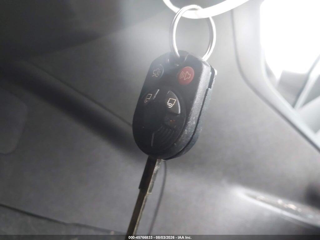1FADP3F28GL303100 2016 FORD FOCUS photo no. 11