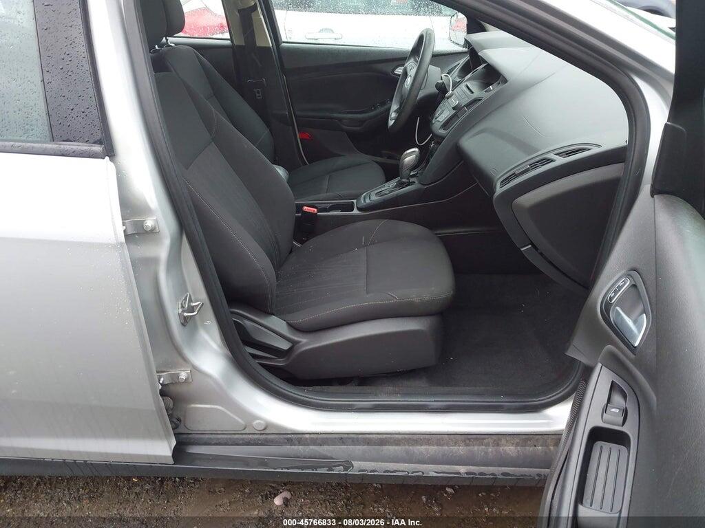 1FADP3F28GL303100 2016 FORD FOCUS photo no. 5