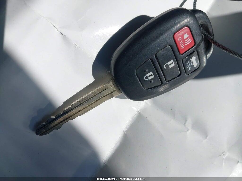 2T1BURHE2KC134910 2019 TOYOTA COROLLA photo no. 11