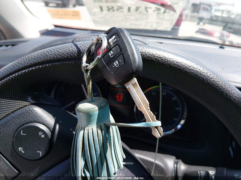 5YFBURHE8KP883176 2019 TOYOTA COROLLA photo no. 11