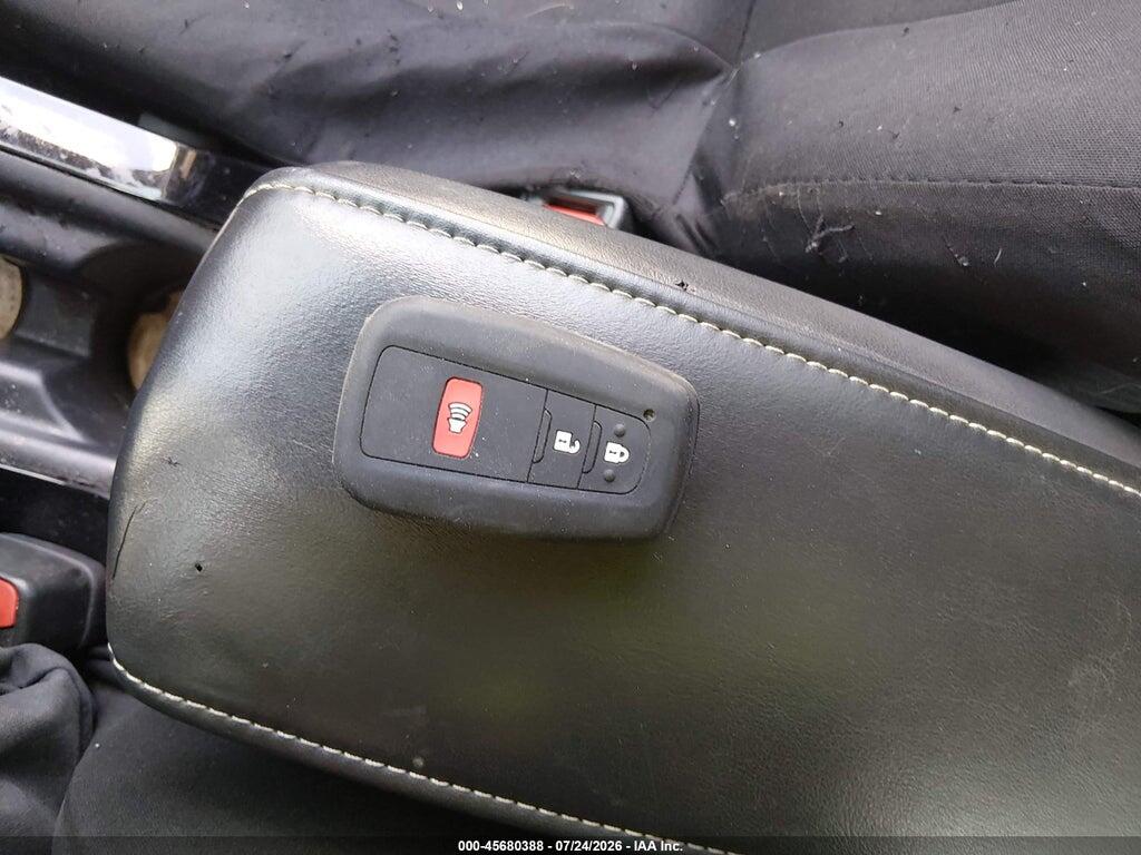 JTNK4RBE2K3028678 2019 TOYOTA COROLLA photo no. 11