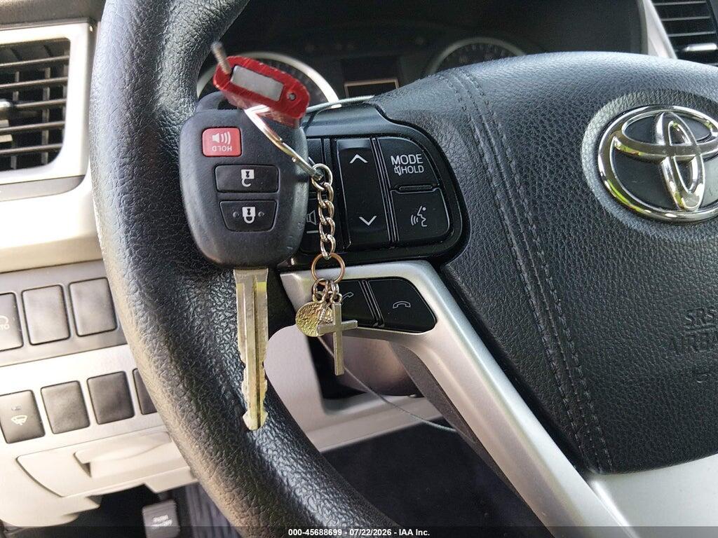 5TDZZRFH2KS290837 2019 TOYOTA HIGHLANDER photo no. 11