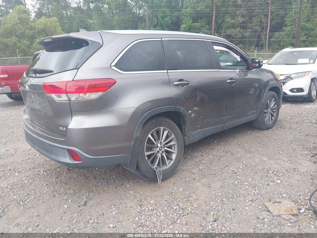 5TDKZRFH3KS557470 2019 TOYOTA HIGHLANDER photo no. 4