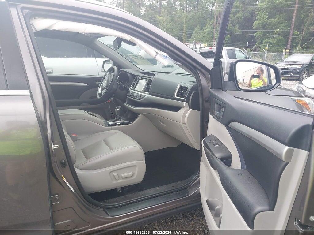 5TDKZRFH3KS557470 2019 TOYOTA HIGHLANDER photo no. 5