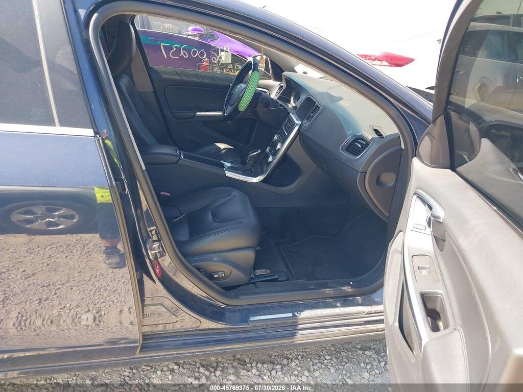 YV140MFK8F1357439 2015 VOLVO S60 photo no. 5