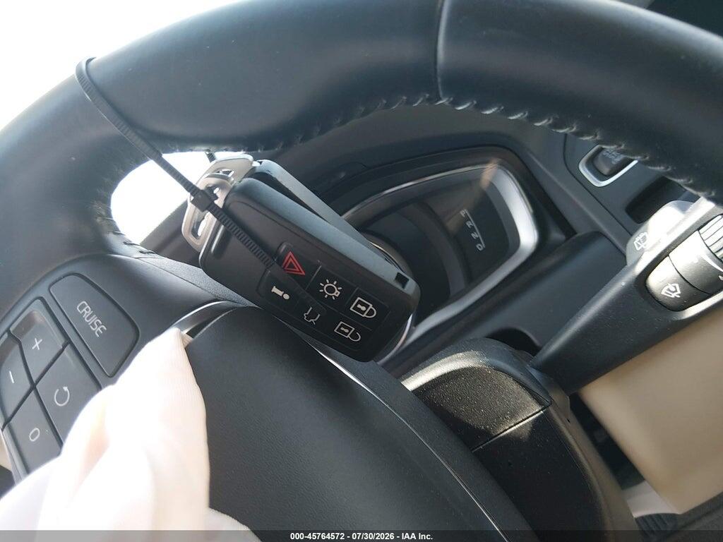 YV440MDB2F2602297 2015 VOLVO XC60 photo no. 11