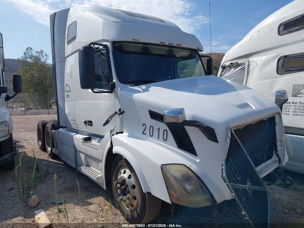 4V4NC9TH4FN931894 2015 VOLVO VN photo no. 1