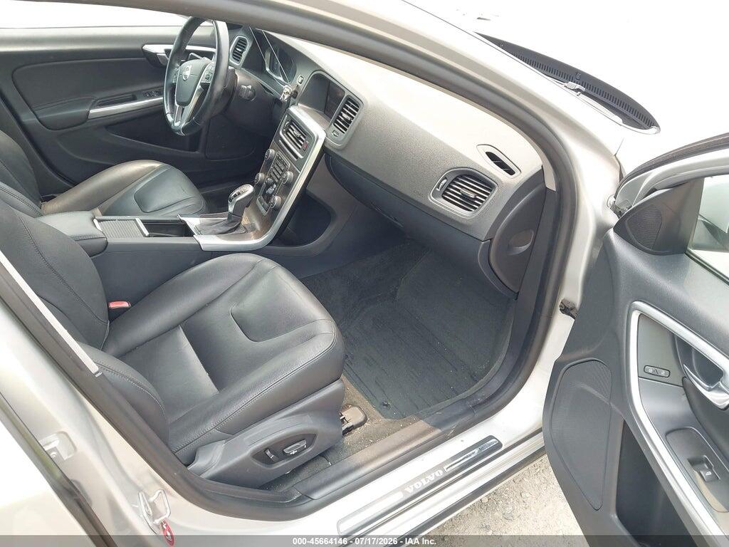 YV126MFB4F1305070 2015 VOLVO S60 photo no. 5