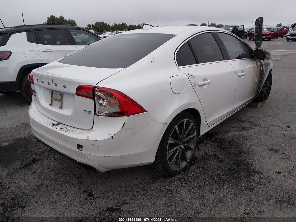 YV140MFB0F1300622 2015 VOLVO S60 photo no. 4