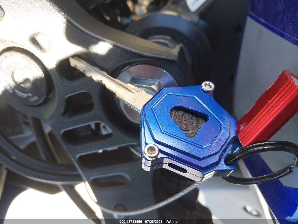 MH3RH18Y8LK004288 2020 YAMAHA YZFR3 photo no. 11