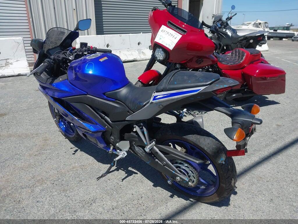 MH3RH18Y8LK004288 2020 YAMAHA YZFR3 photo no. 3