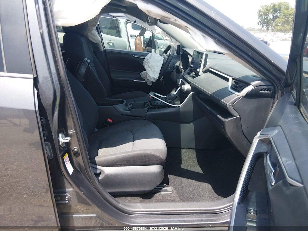 2T3W1RFV2KW010686 2019 TOYOTA RAV4 photo no. 5