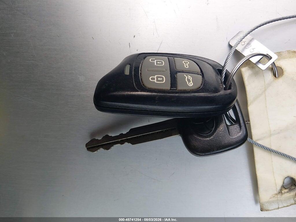JTDBT923281260367 2008 TOYOTA YARIS photo no. 11