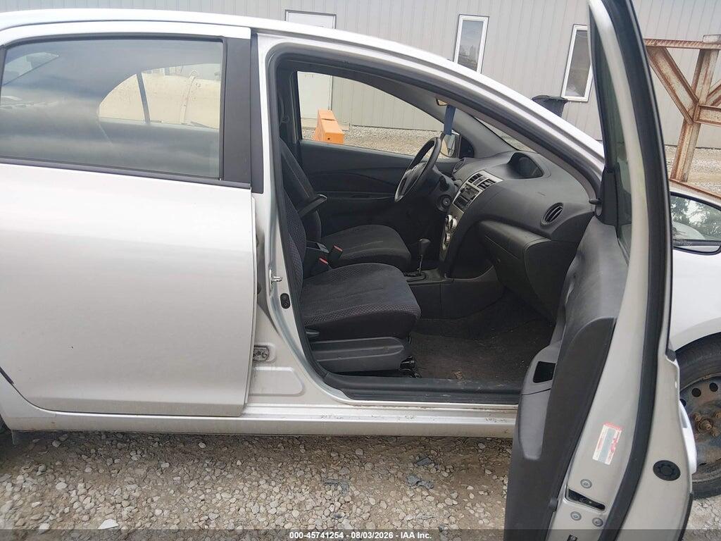 JTDBT923281260367 2008 TOYOTA YARIS photo no. 5
