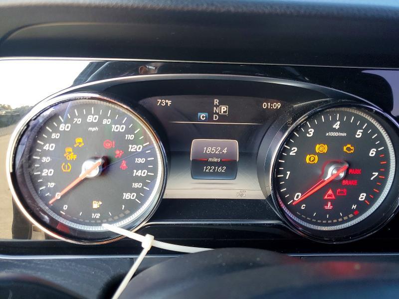 2017 MERCEDES-BENZ E 300 — Фото 9 из 12