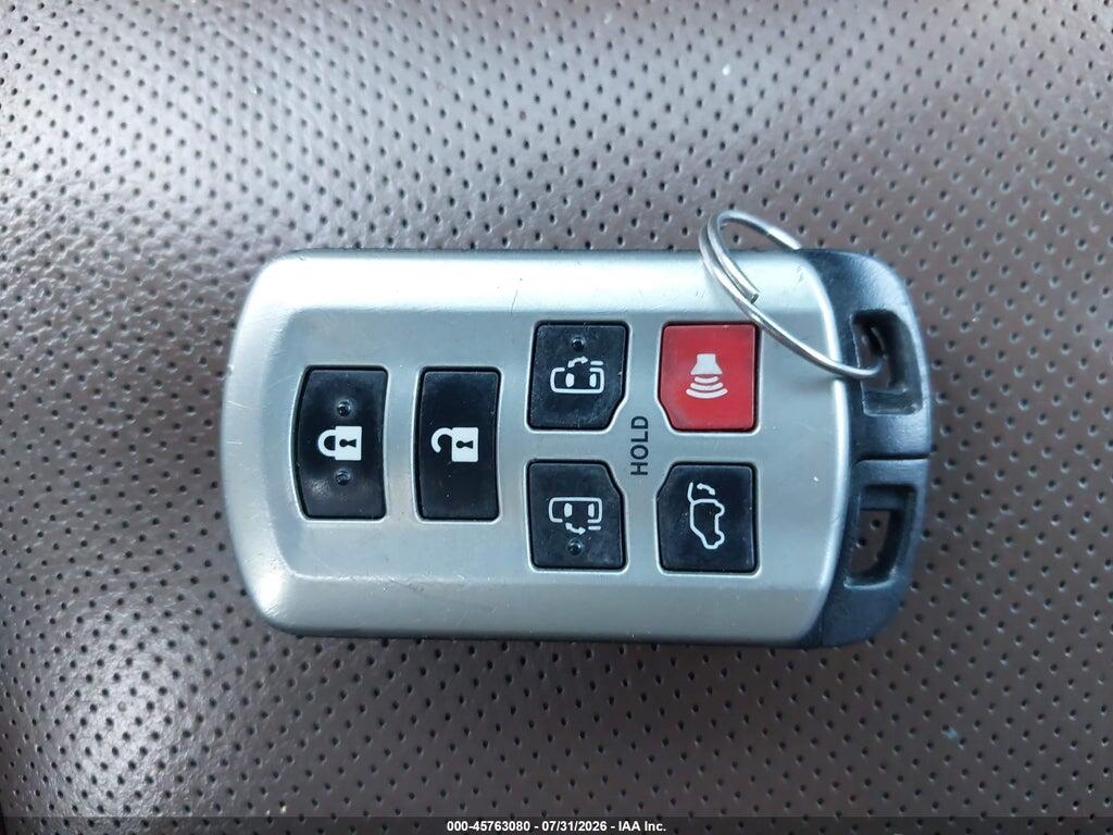 5TDDZ3DC3KS218530 2019 TOYOTA SIENNA photo no. 11