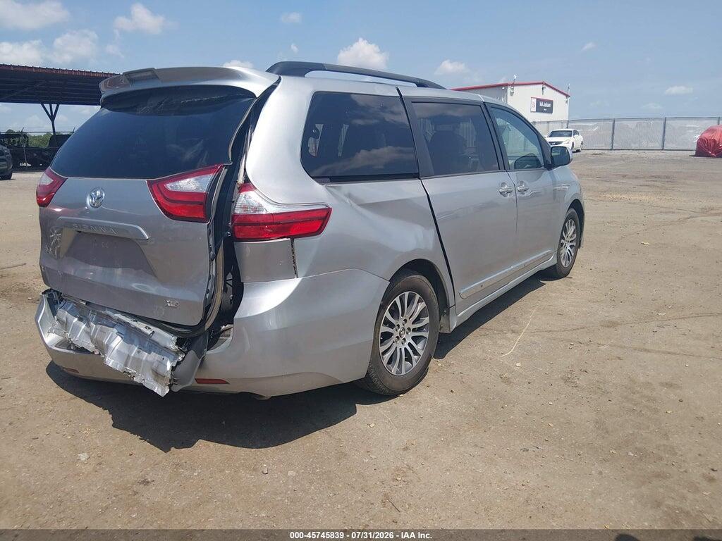 5TDYZ3DC2KS979907 2019 TOYOTA SIENNA photo no. 4