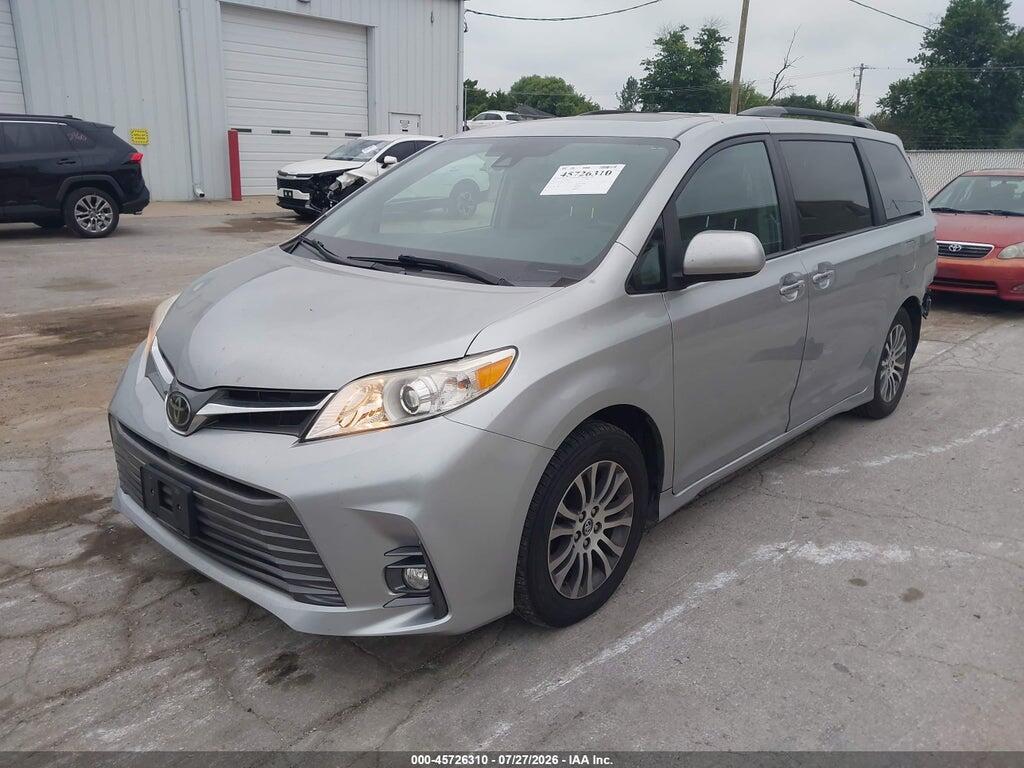 5TDYZ3DC7KS010488 2019 TOYOTA SIENNA photo no. 2