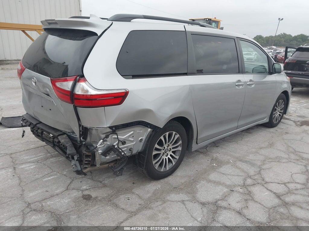 5TDYZ3DC7KS010488 2019 TOYOTA SIENNA photo no. 4