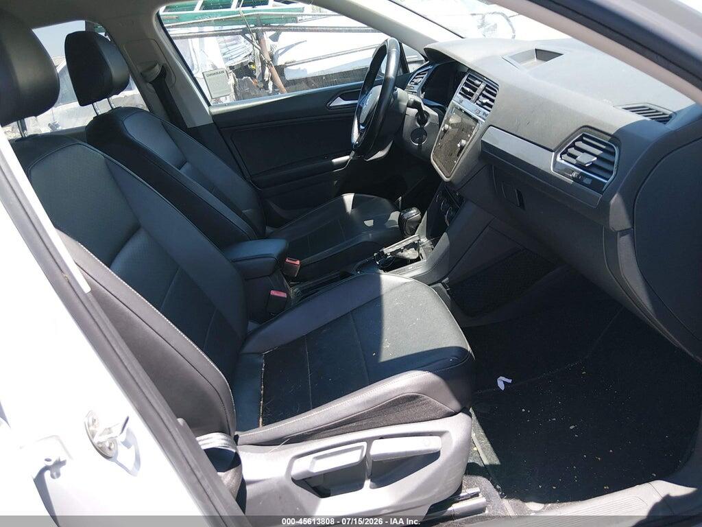 3VV3B7AX2JM002103 2018 VOLKSWAGEN TIGUAN photo no. 5