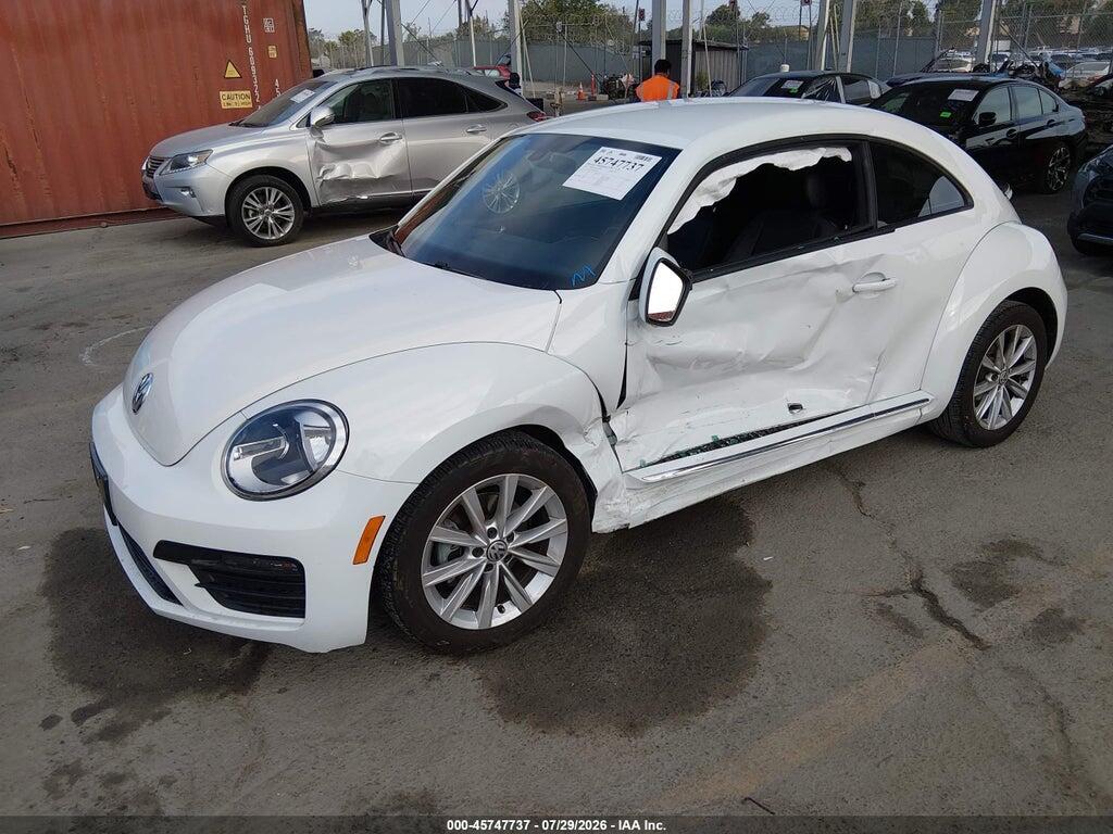 3VWFD7AT6JM710127 2018 VOLKSWAGEN BEETLE photo no. 2